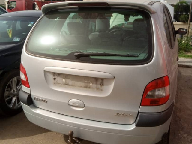 Renault Scenic, Carros, Bissau