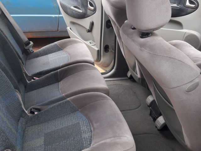 Renault Scenic, Carros, Bissau