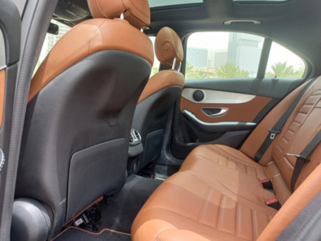 Mercedes-Benz C-Class, Carros, Bissau