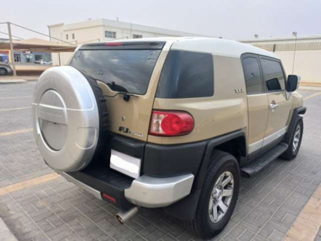 Toyota FJ Cruiser, Carros, Bissau