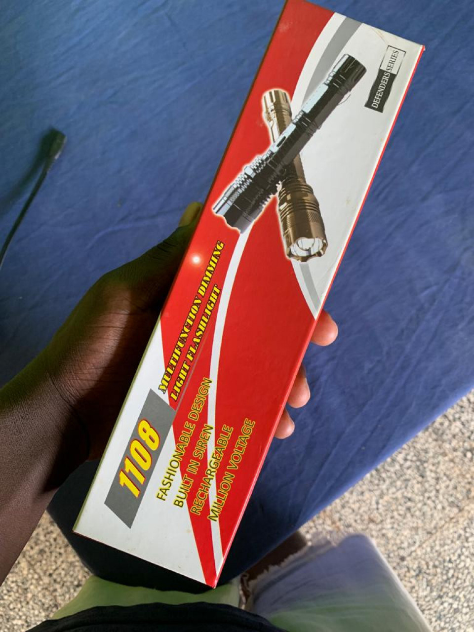 Arma de Choque, Negócio à Venda, Bissau