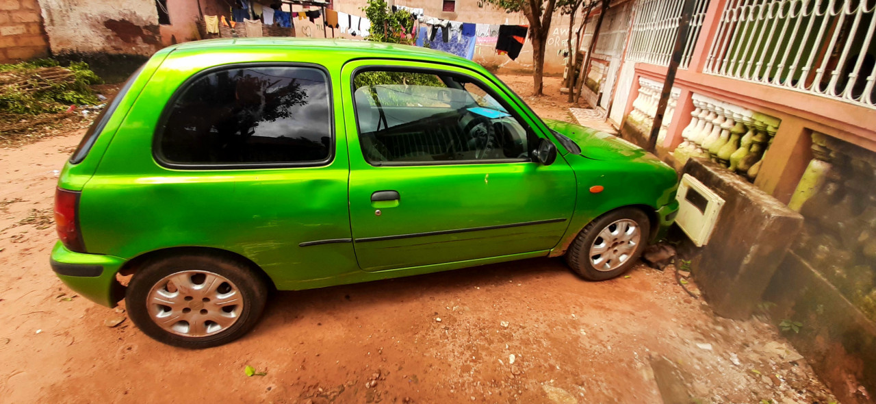 Nissan Micra, Carros, Bissau