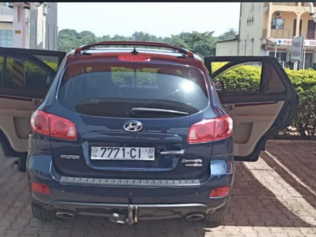 Hyundai Santa Fe, Carros, Bissau