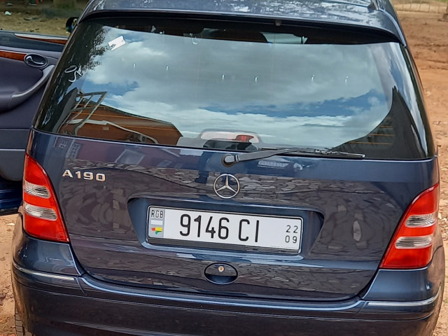 Mercedes-Benz A-Class, Carros, Bissau
