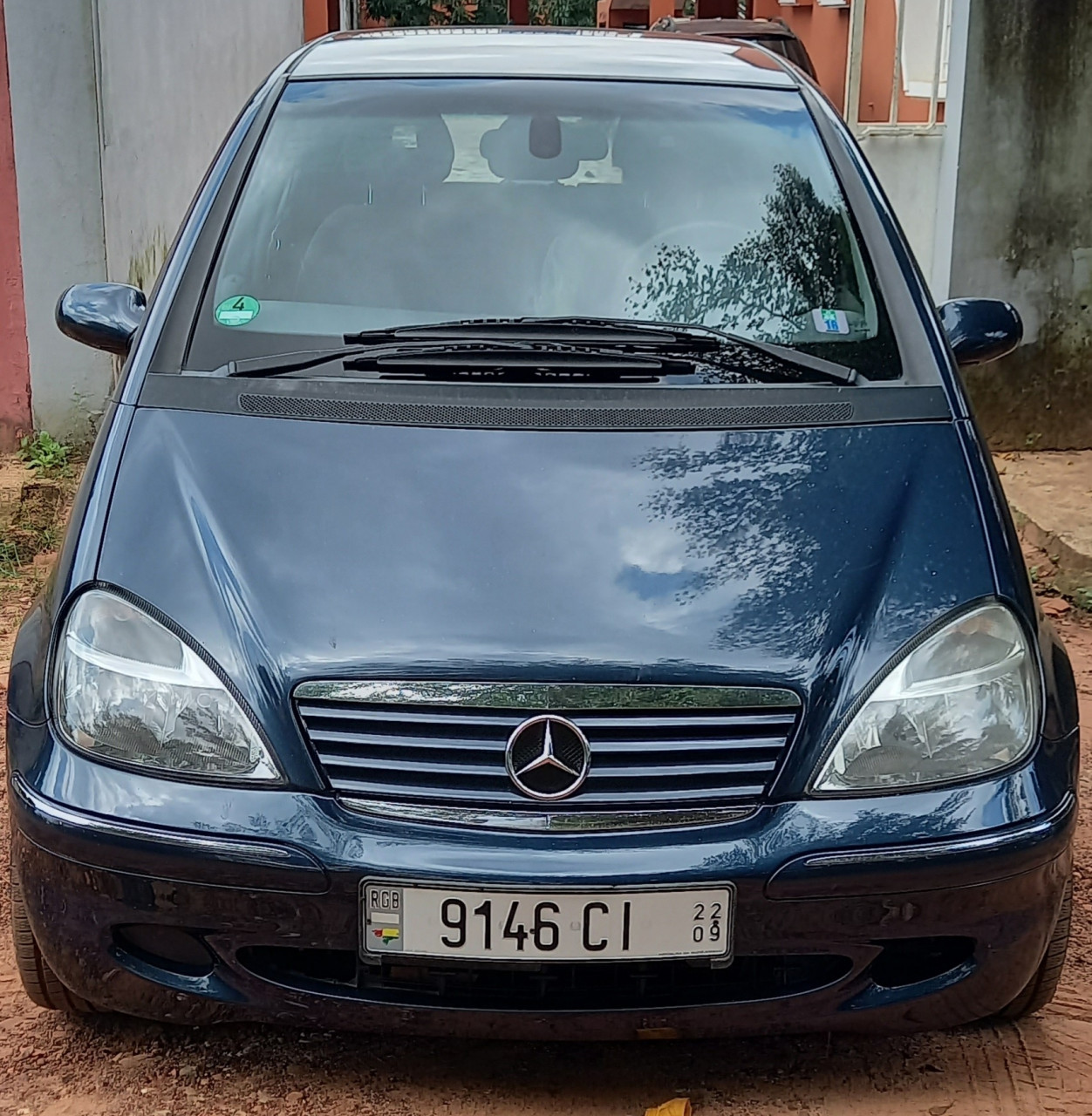 Mercedes-Benz A-Class, Carros, Bissau