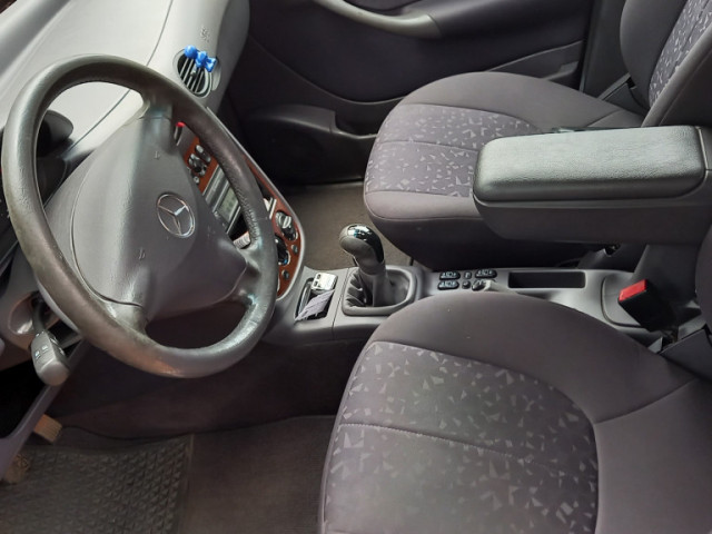 Mercedes-Benz A-Class, Carros, Bissau
