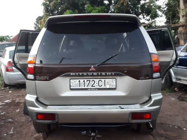 Mitsubishi Pajero, Carros, Bissau