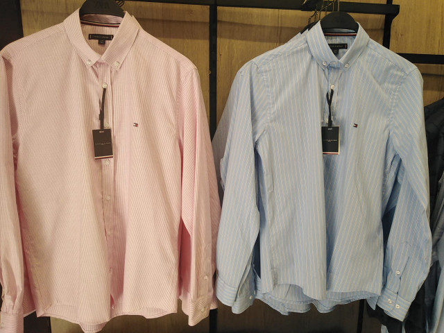 Camisas diferentes da Tommy, Roupa, Bissau