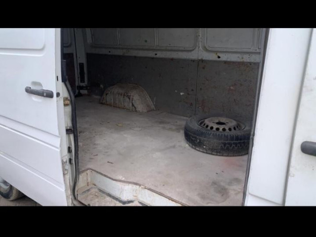 Mercedes-Benz Sprinter, Carros, Bissau