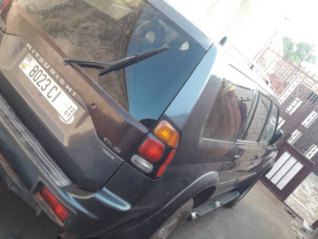 Mitsubishi Pajero, Carros, Bissau