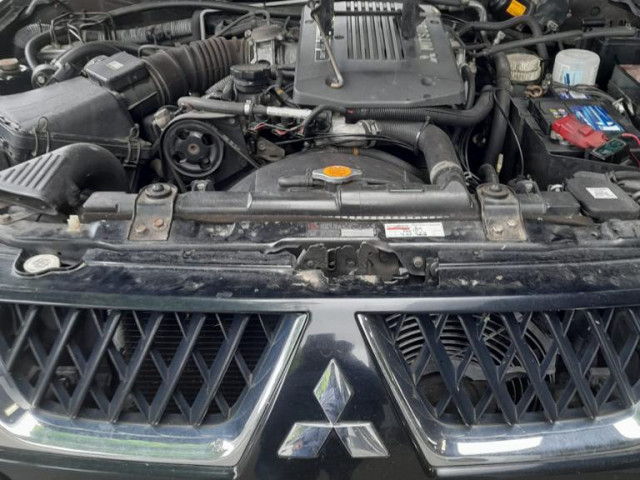 Mitsubishi Pajero, Carros, Bissau