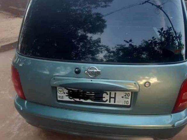 Nissan Micra, Carros, Bissau
