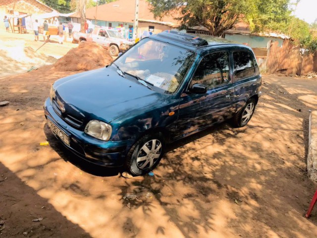 Nissan Micra, Carros, Bissau