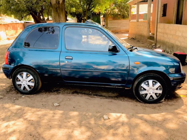 Nissan Micra, Carros, Bissau