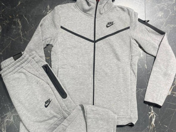 Diférentes Nike Air Max, Roupa, Bissau