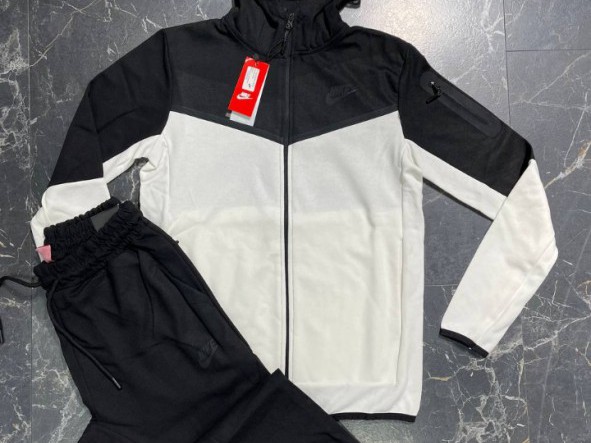 Diférentes Nike Air Max, Roupa, Bissau