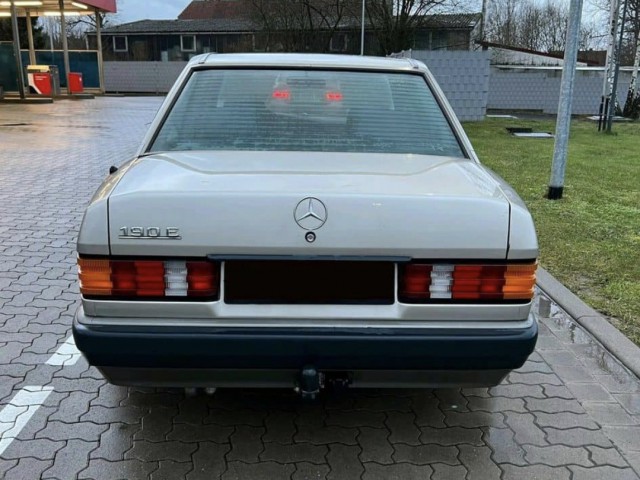 Mercedes-Benz Classe C, Carros, Bissau