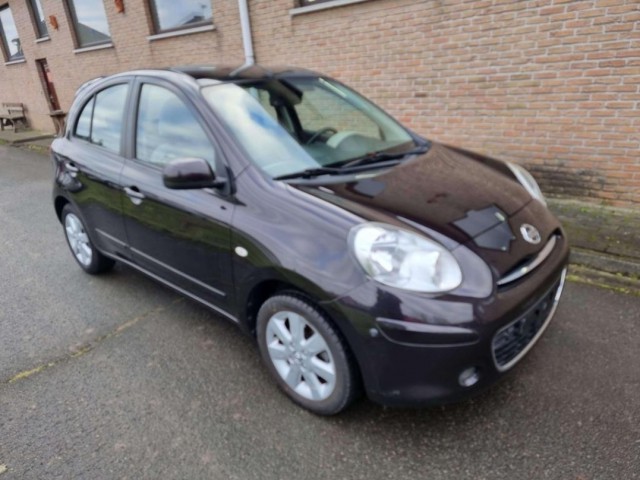 Nissan Micra, Carros, Bissau