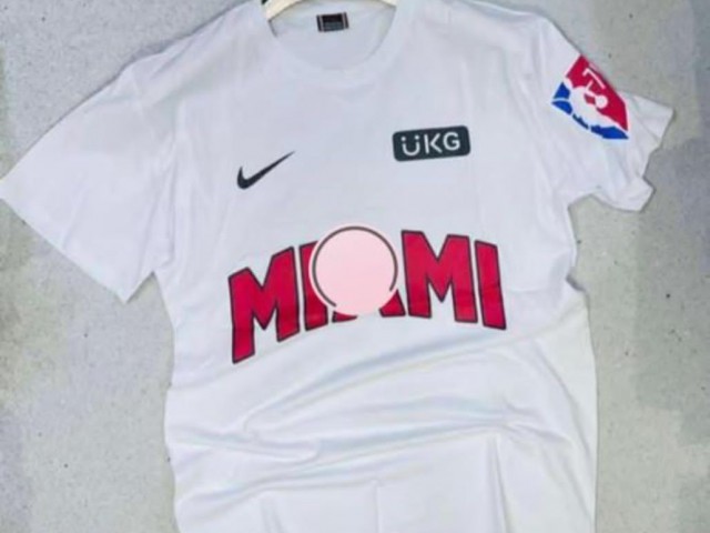 Camisola Miami, Roupa, Bissau