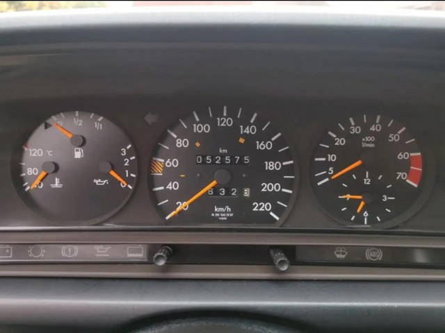 Mercedes-Benz C Class, Carros, Bissau