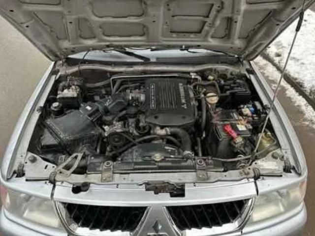 Mitsubishi Pajero, Carros, Bissau