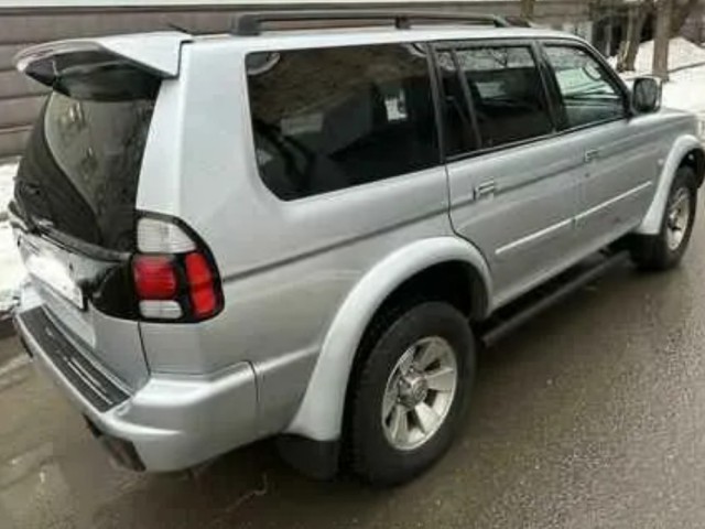 Mitsubishi Pajero, Carros, Bissau