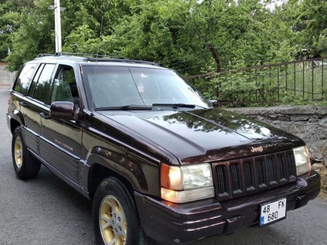 Jeep Cherokee, Carros, Bissau