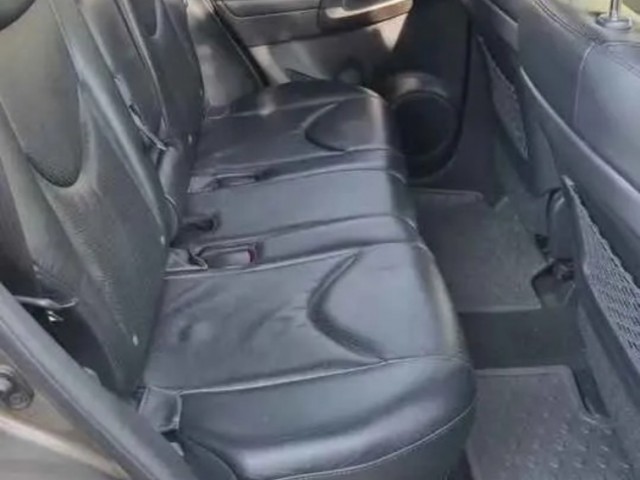 Toyota RAV4, Carros, Bissau