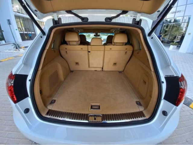 Porsche Cayenne, Carros, Bissau