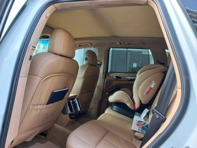 Porsche Cayenne, Carros, Bissau