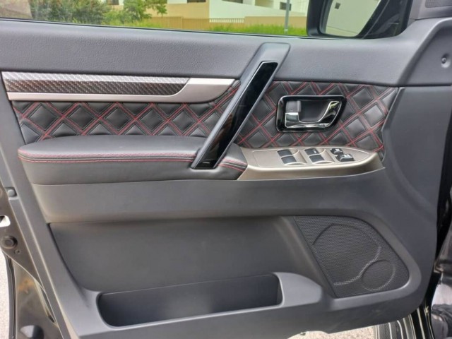 Mitsubishi Pajero, Carros, Bissau