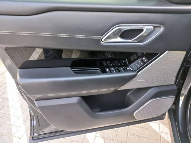 Land Rover Range Rover Velar, Carros, Bissau