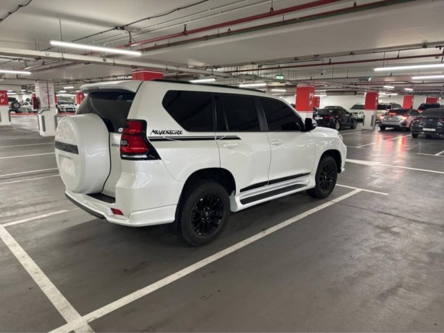 Toyota Land Cruiser Prado, Carros, Bissau