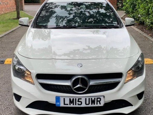 Mercedes-Benz CLA, Carros, Bissau
