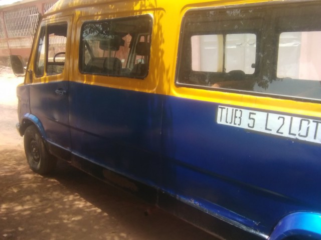 Mercedes Benz TN, Camiões - Autocarros, Bissau