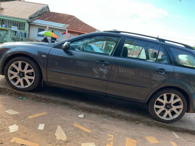 Mazda 6, Carros, Bissau