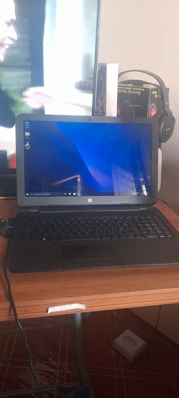 HP 15 1004xd, Computadores - Laptops, Bissau