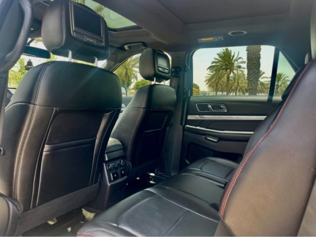 Ford Explorer, Carros, Bissau