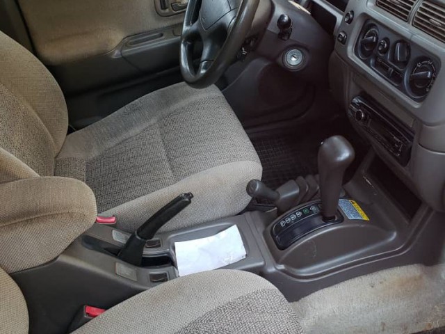 Mitsubishi Pajero, Carros, Bissau