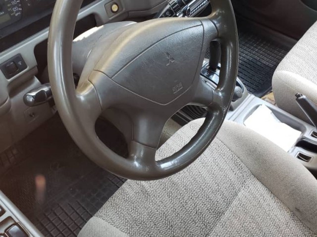 Mitsubishi Pajero, Carros, Bissau