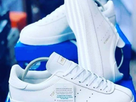 Adidas Topanga, Calçado, Bissau