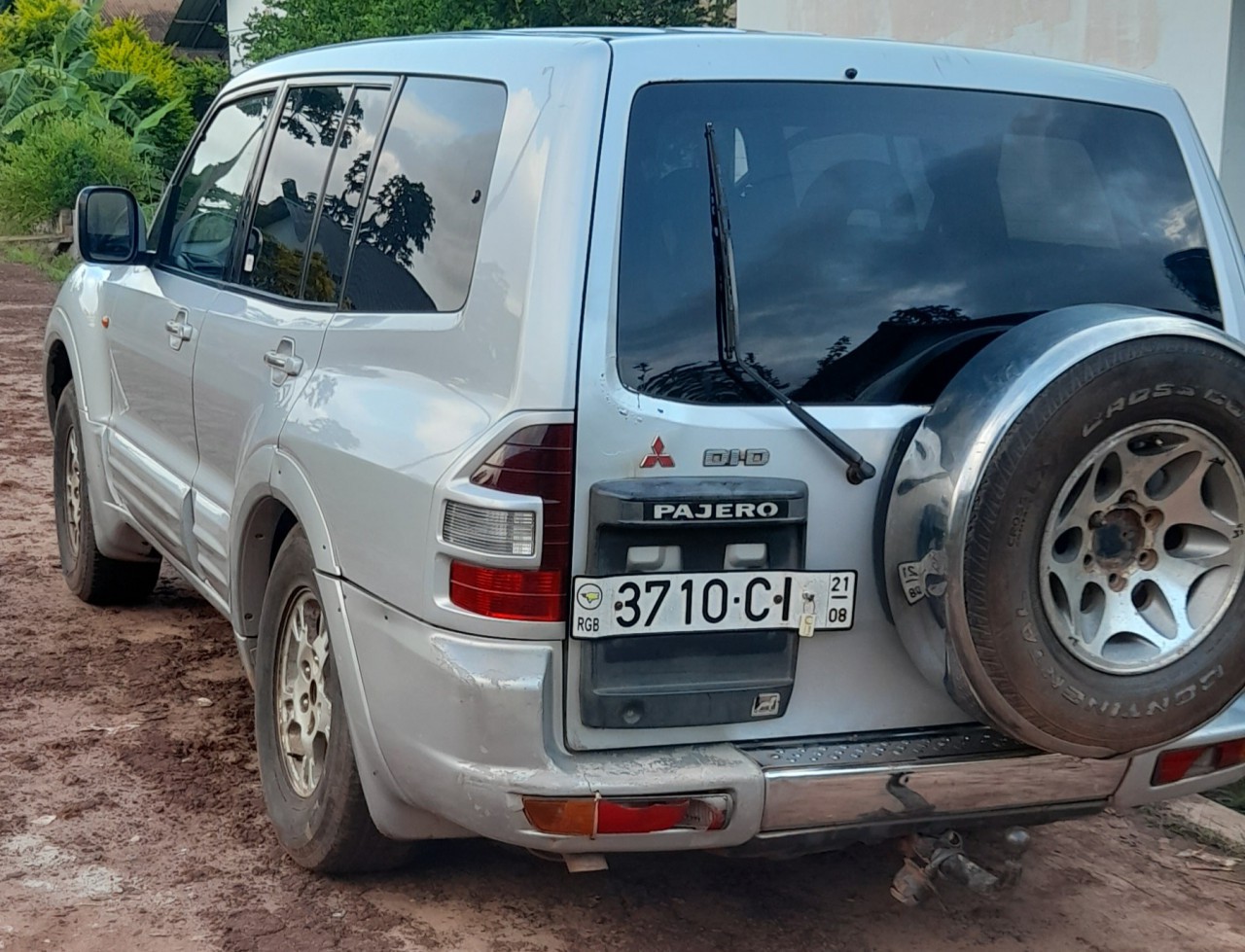 Mitsubishi Pajero, Carros, Bissau