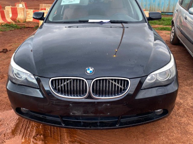 BMW Serie 5, Carros, Bissau