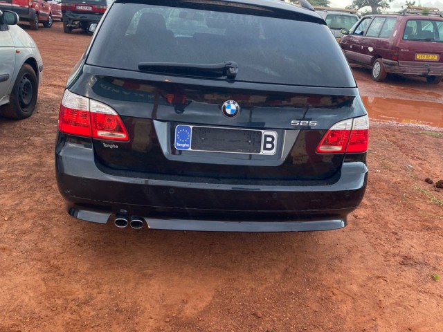 BMW Serie 5, Carros, Bissau