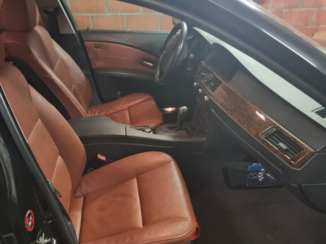 Carro, Camiões - Autocarros, Bissau