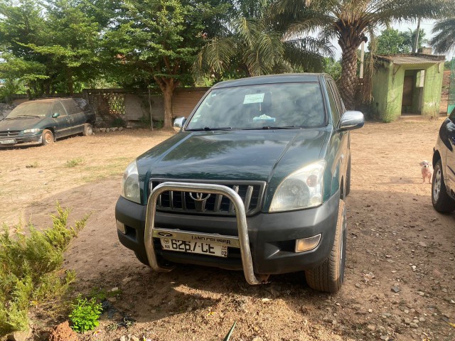 Toyota Land Cruiser Prado, Carros, Bissau