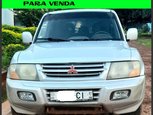 Mitsubishi Pajero, Carros, Bissau