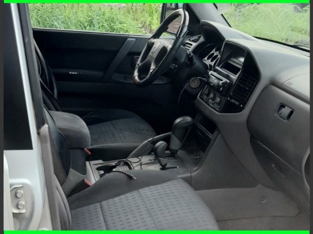 Mitsubishi Pajero, Carros, Bissau