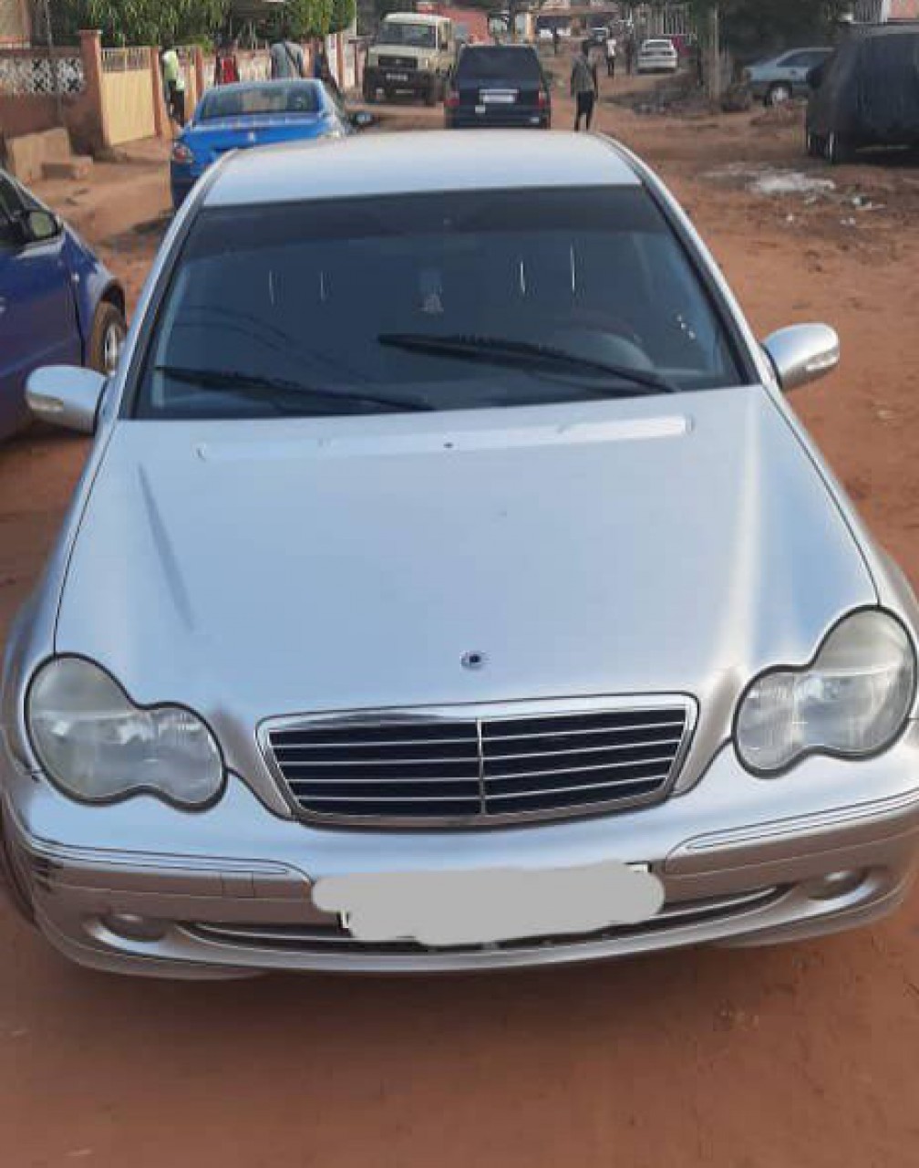Mercedes-Benz C Class, Carros, Bissau