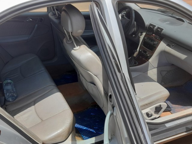 Mercedes-Benz C Class, Carros, Bissau